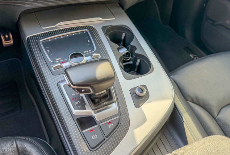 Audi Q7  V6 3.0 TDI 272 cv BVA8  Avus Extended 7P CAM 360 MATRIX TOIT OUVRANT VIRTUAL BOSE 