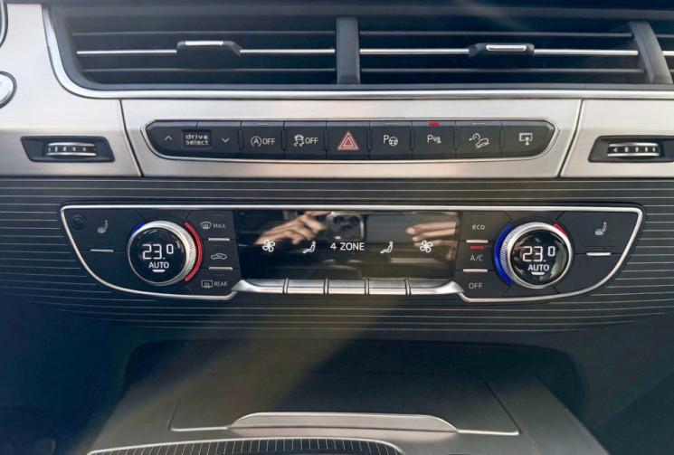 Audi Q7  V6 3.0 TDI 272 cv TIPTRONIC BVA8  Avus Extended 7P CAMERA 360 TOIT OUVRANT VIRTUAL BOSE