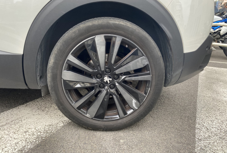 Peugeot 3008 1.2 THP EAT8 130 CH GT Line