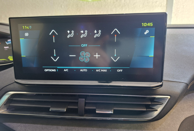 Peugeot 3008 1.6 THP 300 GT PACK HYBRID4 e-EAT8 / 1ERE MAIN / ENTRETIEN A JOUR / GARANTIE 12 MOIS 
