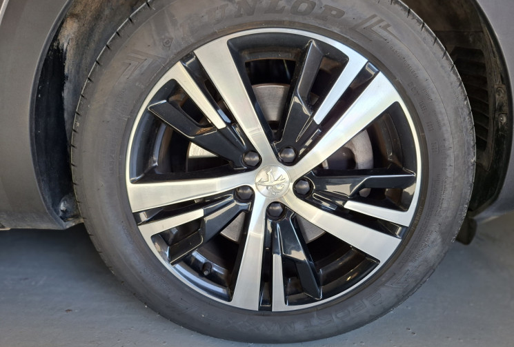 Peugeot 3008 1.6 THP 300 GT PACK HYBRID4 e-EAT8 / 1ERE MAIN / ENTRETIEN A JOUR / GARANTIE 12 MOIS 