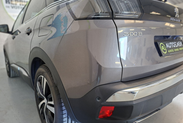 Peugeot 3008 1.6 THP 300 GT PACK HYBRID4 e-EAT8 / 1ERE MAIN / ENTRETIEN A JOUR / GARANTIE 12 MOIS 