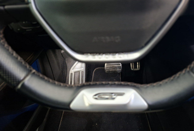 Peugeot 3008 1.6 THP 300 GT PACK HYBRID4 e-EAT8 / 1ERE MAIN / ENTRETIEN A JOUR / GARANTIE 12 MOIS 