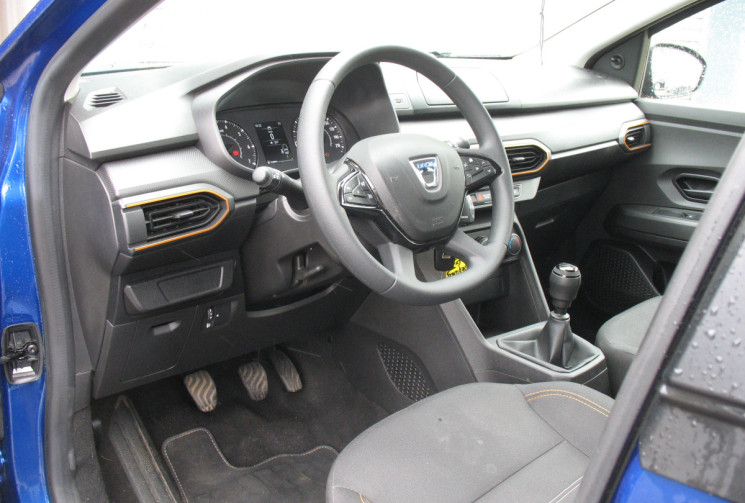 Dacia Sandero TCe 90 STEPWAY ESSENTIAL 1ERE MAIN BVM6 Moteur à Chaine distribution