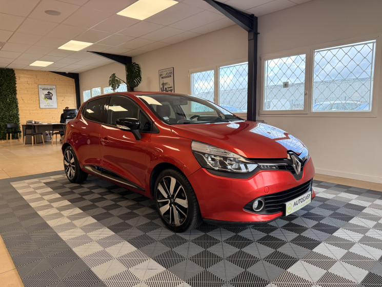 Renault Clio  IV 5 PORTES 0.9 TCe 90 / LIMITED / DISTRIB A JOUR