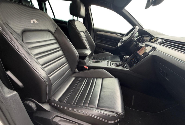 Volkswagen Passat B8 / 2.0 TDI / 150 CH / R-LINE / VIRTUAL COCKPIT