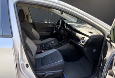 Toyota AURIS  (180) Phase 2 1.8 VVT-i HSD CVT 136cv