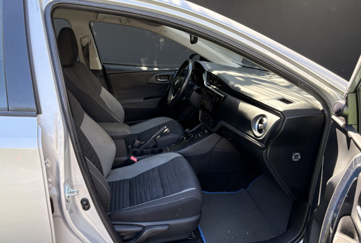 Toyota AURIS  (180) Phase 2 1.8 VVT-i HSD CVT 136cv