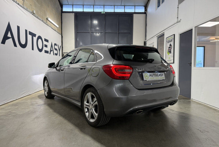 Mercedes Classe A 200 d Fascination intérieur cuir sièges électriques à mémoire 