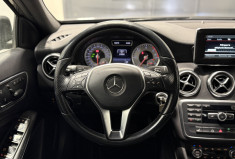 Mercedes Classe A 200 d Fascination intérieur cuir sièges électriques à mémoire 