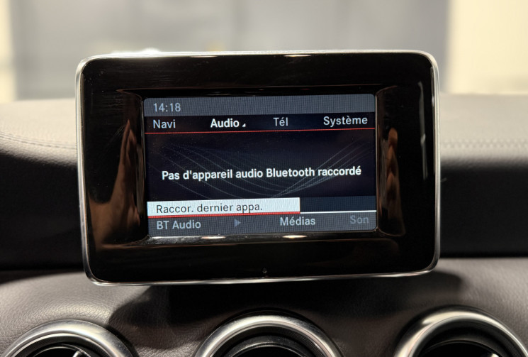 Mercedes Classe A 200 d Fascination intérieur cuir sièges électriques à mémoire 
