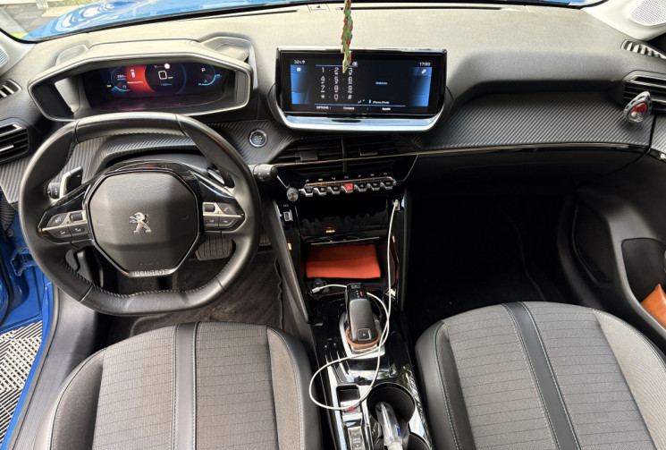Peugeot 208  II (P21) 1.2 EAT8 130cv