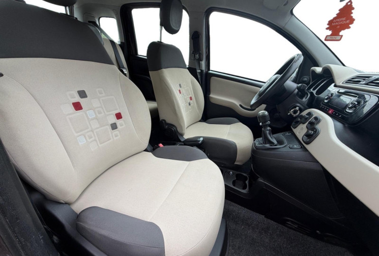 FIAT Panda 1.0 / 69 CH / LOUNGE / CLIM
