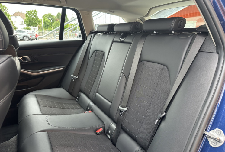 BMW SERIE 3 TOURING 318d 150 ch Business Design