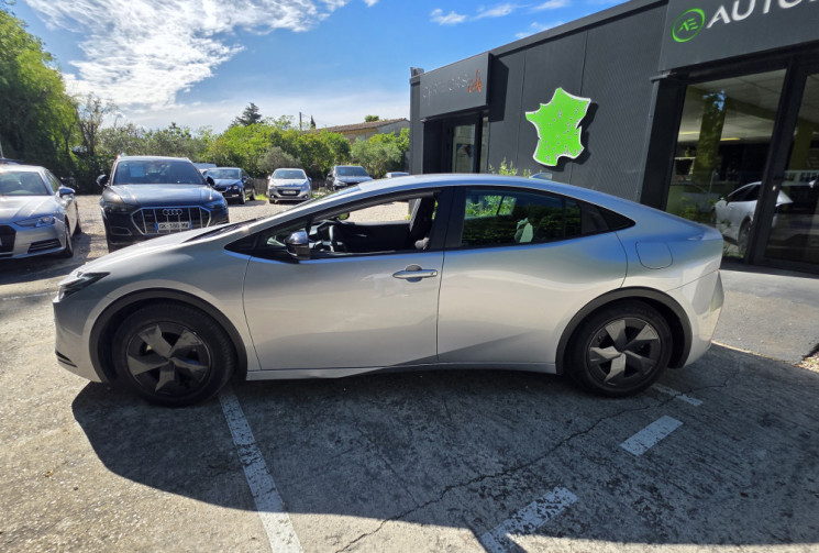 Toyota PRIUS  Toyota Prius 5  2.0 Hybride Rechargeable 223ch PHEVEV Dynamic