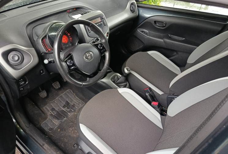Toyota Aygo 1.0 VVTi 69 / Moteur à chaine / Idéal Jeune Permis / Garantie 6 mois