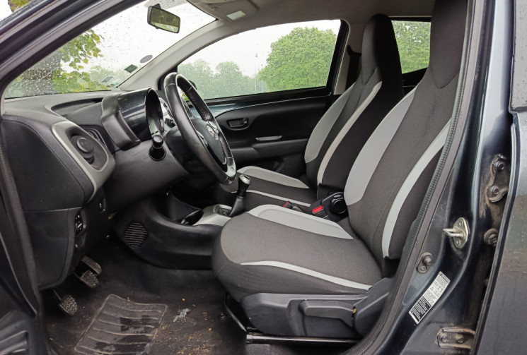 Toyota Aygo 1.0 VVTi 69 / Moteur à chaine / Idéal Jeune Permis / Garantie 6 mois