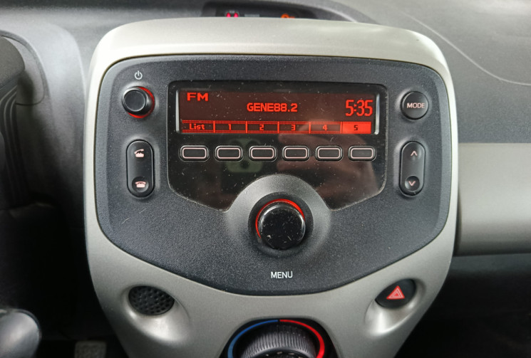 Toyota Aygo 1.0 VVTi 69 / Moteur à chaine / Idéal Jeune Permis / Garantie 6 mois