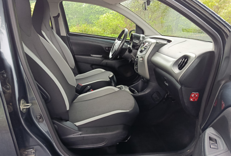 Toyota Aygo 1.0 VVTi 69 / Moteur à chaine / Idéal Jeune Permis / Garantie 6 mois