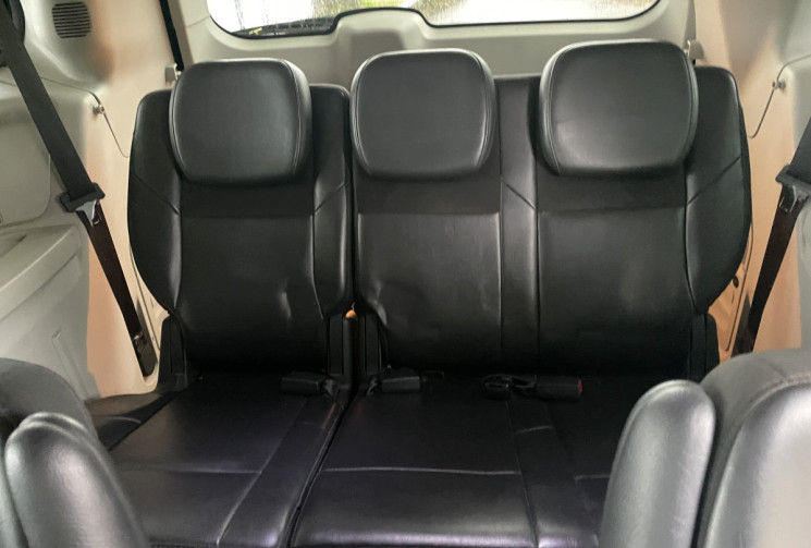 Chrysler GRAND VOYAGER 3.8 V6 LIMITED STOW N' GO 193 / 7 PLACES / BOITE AUTO / INTERIEUR CUIR