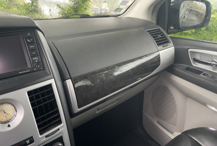 Chrysler GRAND VOYAGER 3.8 V6 LIMITED STOW N' GO 193 / 7 PLACES / BOITE AUTO / INTERIEUR CUIR