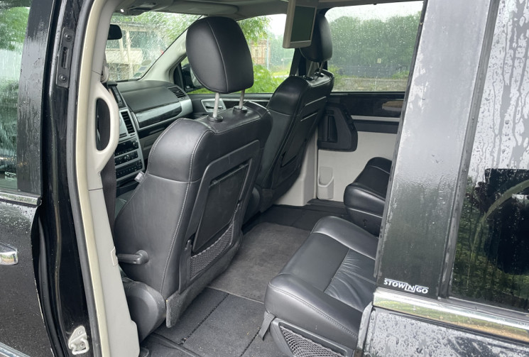 Chrysler GRAND VOYAGER 3.8 V6 LIMITED STOW N' GO 193 / 7 PLACES / BOITE AUTO / INTERIEUR CUIR