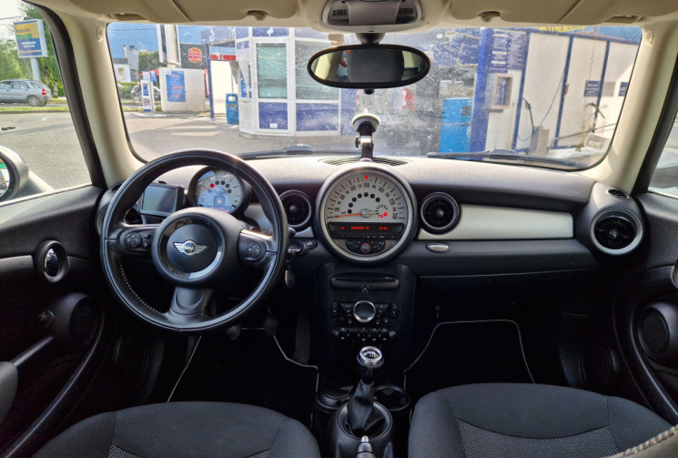 Mini Clubman 1.6 hdi cooper 110 CH