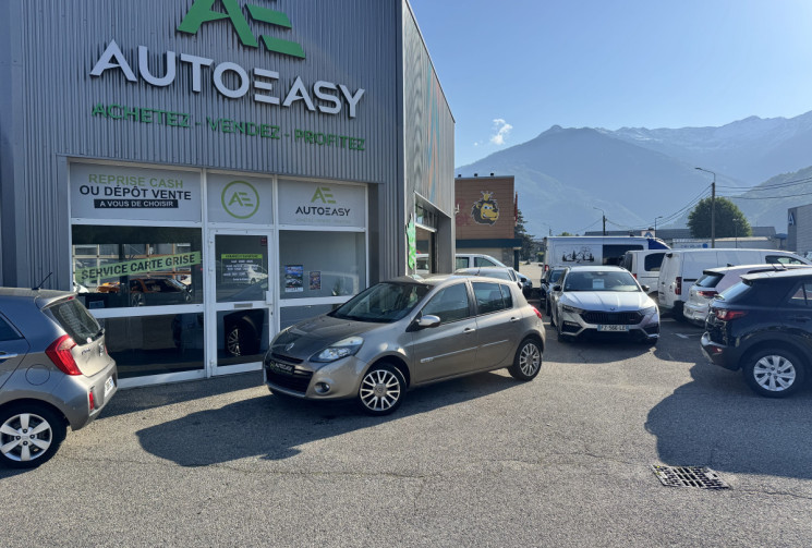 Renault Clio III phase 2 1.5 dci 106 Initiale Paris - 1ère main