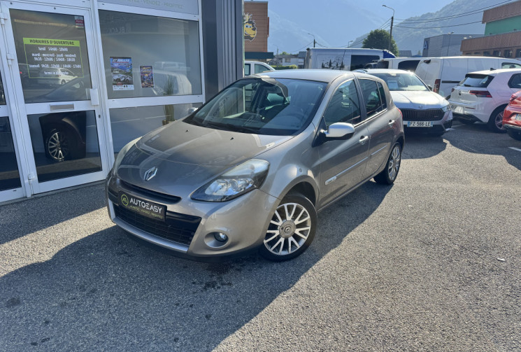Renault Clio III phase 2 1.5 dci 106 Initiale Paris - 1ère main