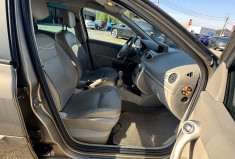 Renault Clio III phase 2 1.5 dci 106 Initiale Paris - 1ère main