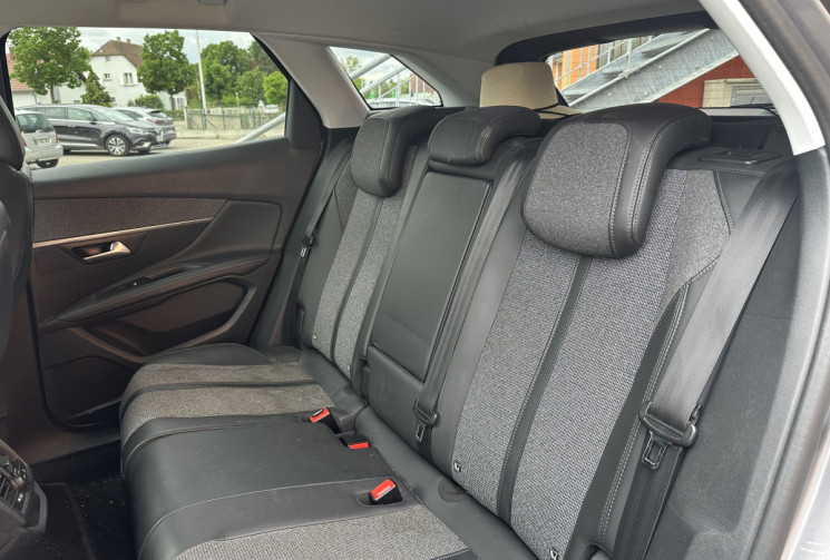 Peugeot 3008 1.6 BlueHDi 120ch Allure