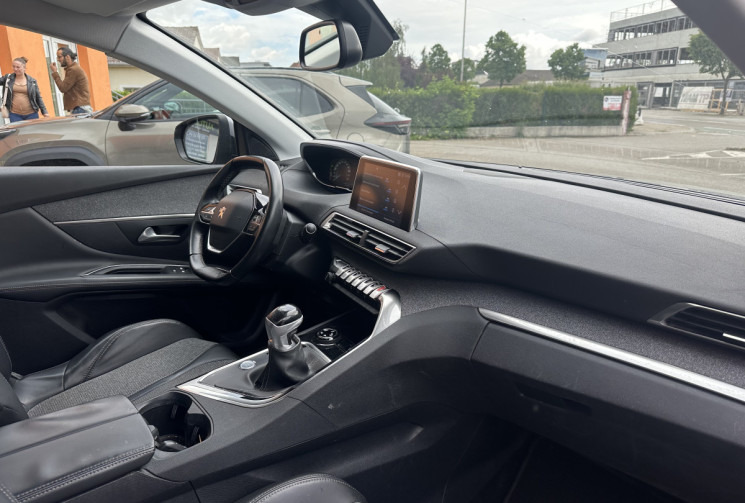 Peugeot 3008 1.6 BlueHDi 120ch Allure
