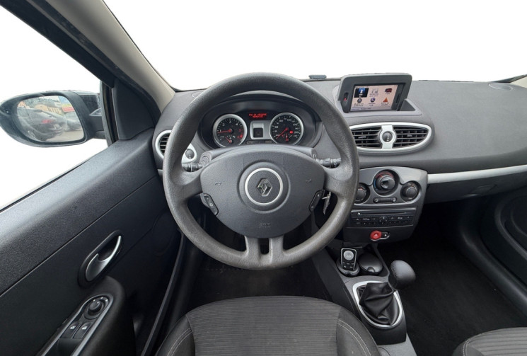 Renault Clio III / 1.5 DCI / 75 CH / EXPRESSION / CLIM / DISTRIB OK 