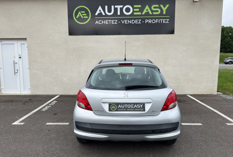 Peugeot 207 5 portes 1.6 HDi 92 cv