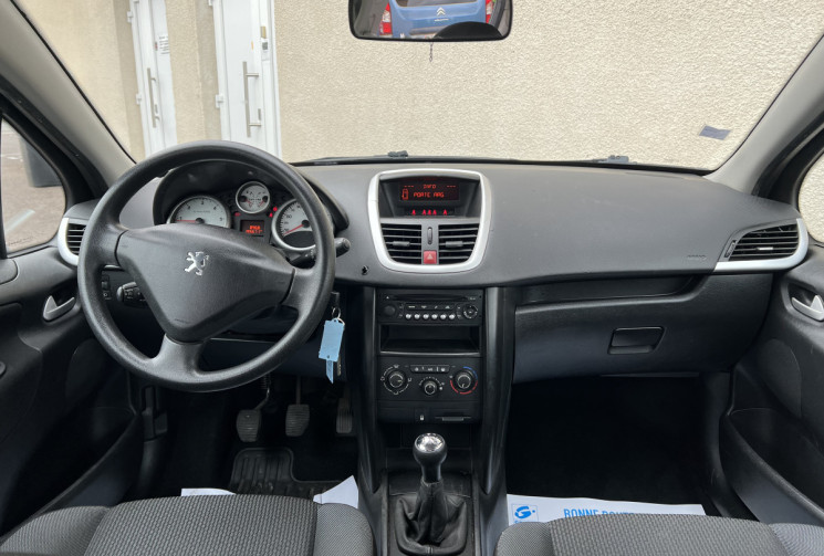 Peugeot 207 5 portes 1.6 HDi 92 cv