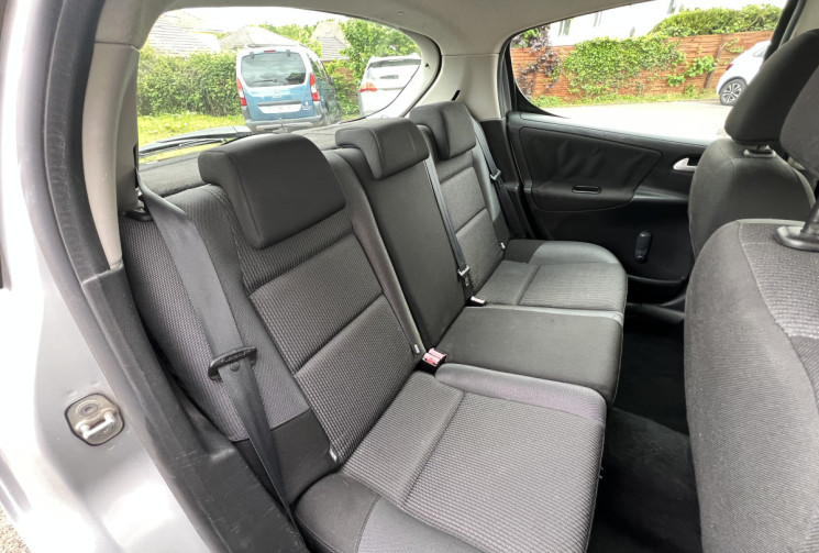 Peugeot 207 5 portes 1.6 HDi 92 cv
