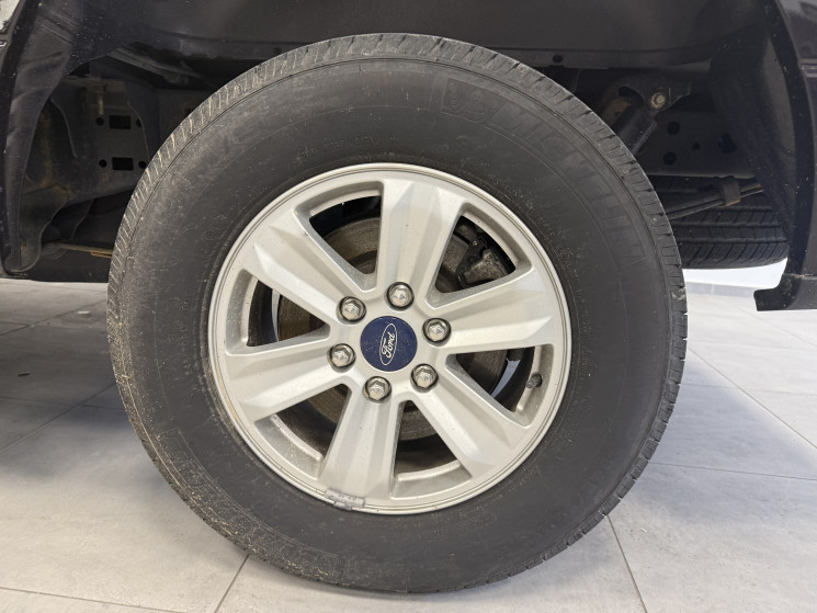 Ford F150 3.3 V6 FLEXIFUEL XLT