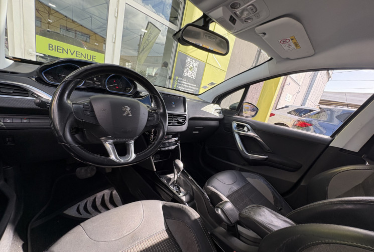 Peugeot 2008 1.2 Puretech 12V FAP S&S EAT6 110 cv Allure // Boite automatique // 