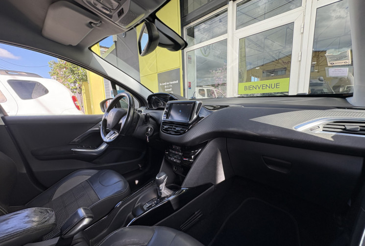 Peugeot 2008 1.2 Puretech 12V FAP S&S EAT6 110 cv Allure // Boite automatique // 