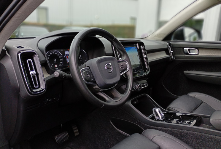 Volvo XC40 1,5 Ti PHEV 262 ch Inscription Luxe avec Toit Ouvrant