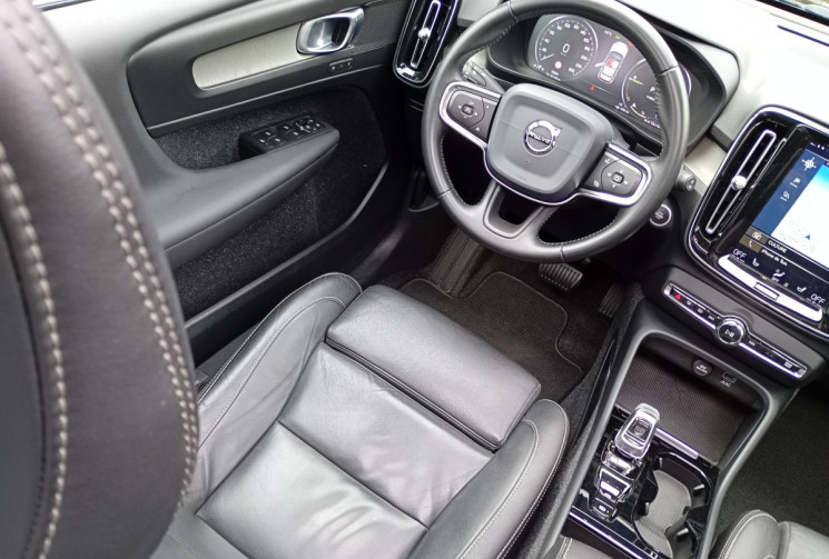 Volvo XC40 1,5 Ti PHEV 262 ch Inscription Luxe avec Toit Ouvrant