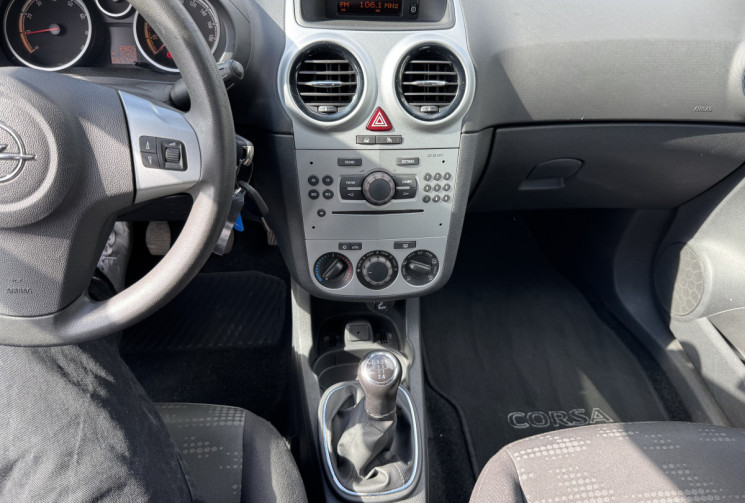 Opel Corsa 1.4i 100 cv ENJOY