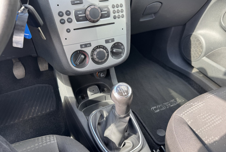 Opel Corsa 1.4i 100 cv ENJOY
