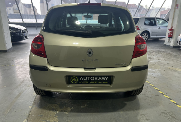 Renault Clio  3 1.5 dCi 68 Authentique / RIEN A PREVOIR / DISTRIBUTION NEUVE