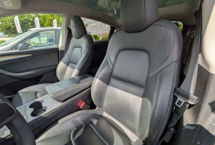 Tesla Model Y PROPULSION STANDARD 220KW RWD 
