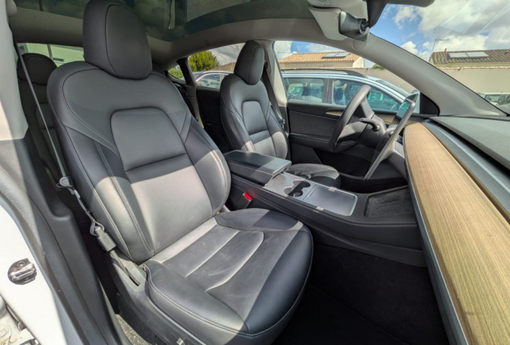 Tesla Model Y PROPULSION STANDARD 220KW RWD 