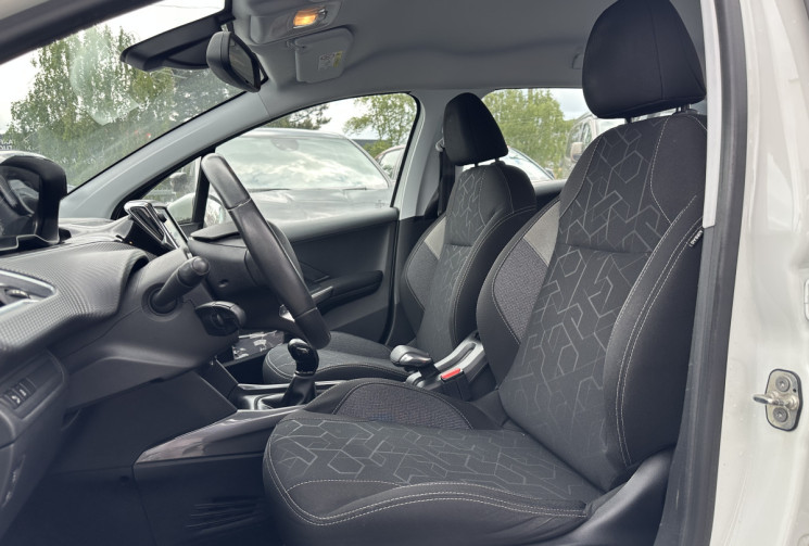 Peugeot 2008 1.6 BlueHDi 100CV ACTIVE