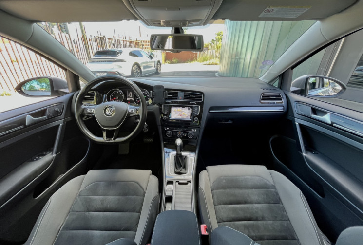 Volkswagen Golf VII 1.4 TSI 140ch ACT Carat DSG7 / Distribution à jour 
