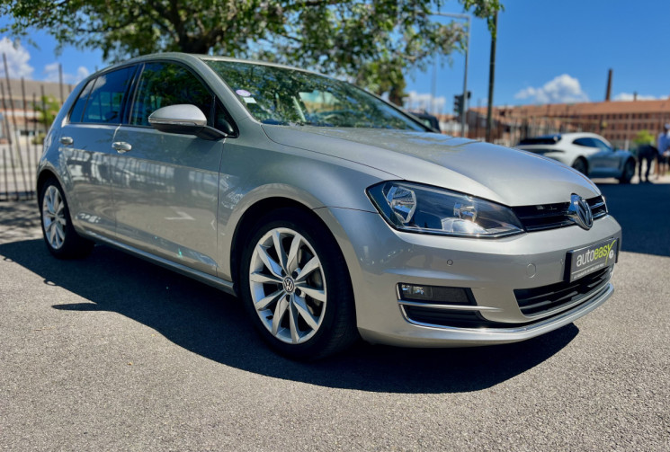 Volkswagen Golf VII 1.4 TSI 140ch ACT Carat DSG7 / Distribution à jour 
