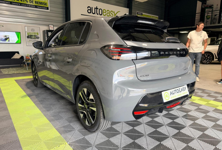 Peugeot 208 Allure Hybrid 145 e-DSC6